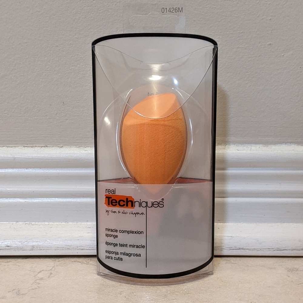 *NEW* Real Techniques, Miracle Complexion Sponge